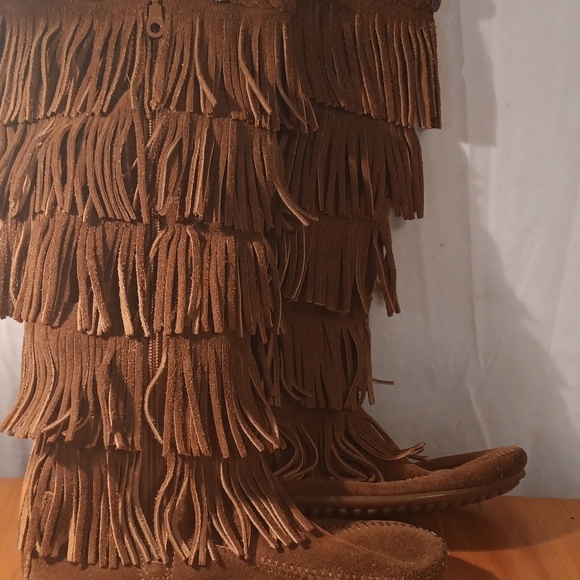Minnetonka Fringe Brown Women's Boots Size 7 - Picture 2 of 16